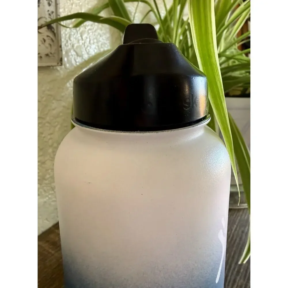 Hydro Flask 32‎ Oz Water Bottle With Straw Mountain Design,18/8 Stainless GUC